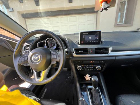 Used 2015 MAZDA MAZDA3 s Grand Touring w/ Technology Package image 20