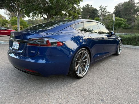 Used 2016 Tesla Model S 75D image 11