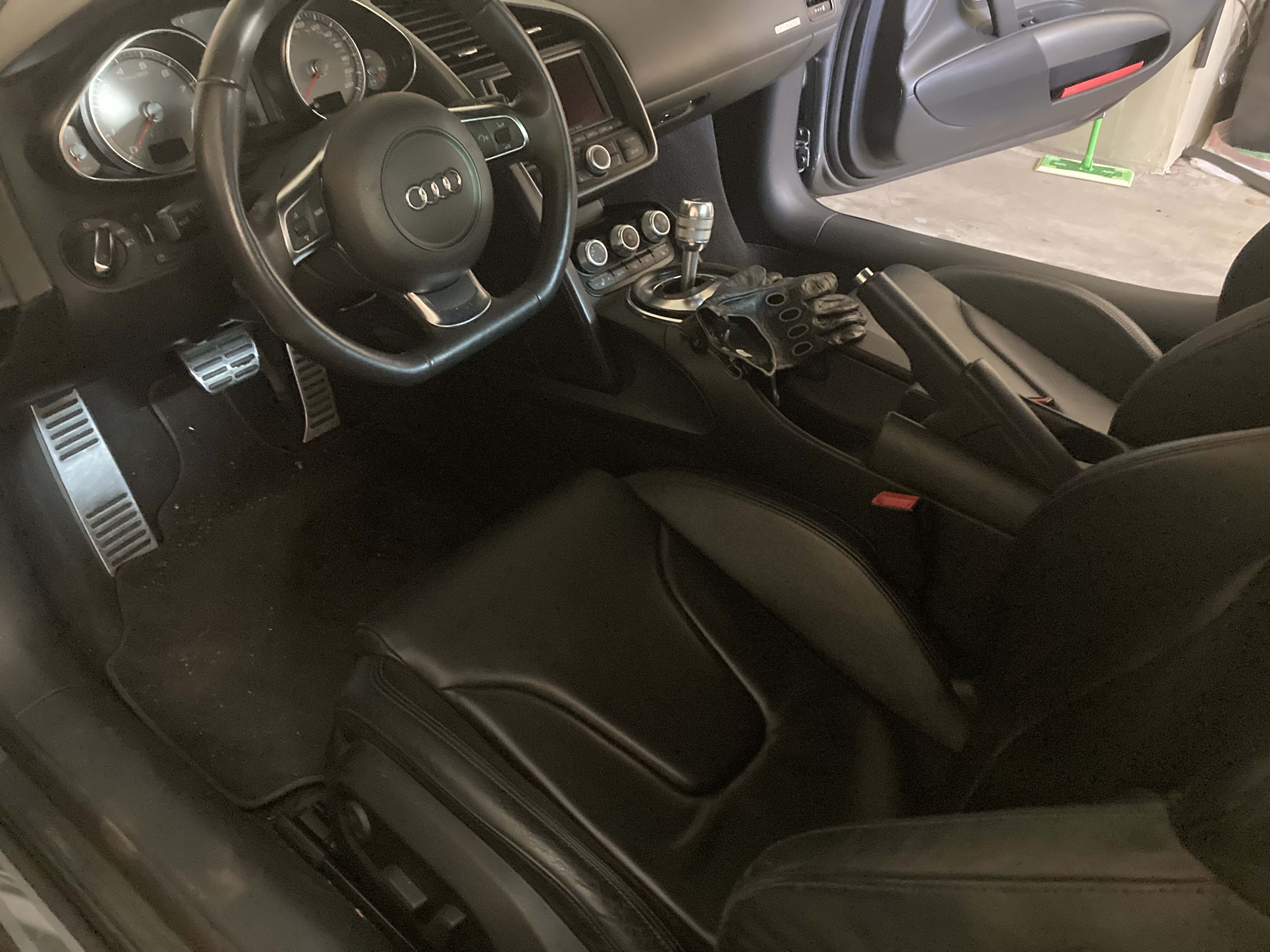 Used 2009 Audi R8 V8 AWD/4WD image 22