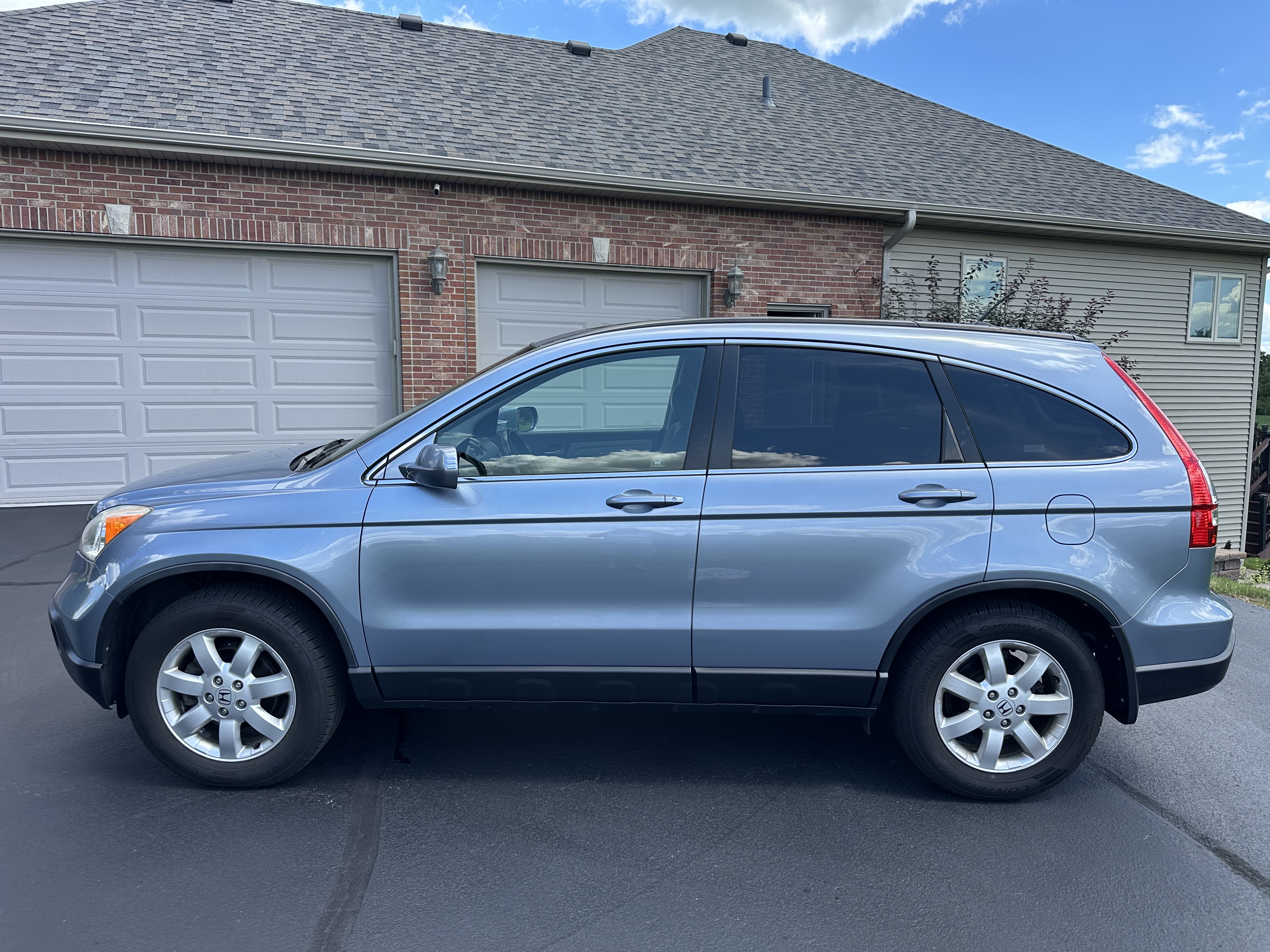 Used 2009 Honda CR-V EX-L image 1