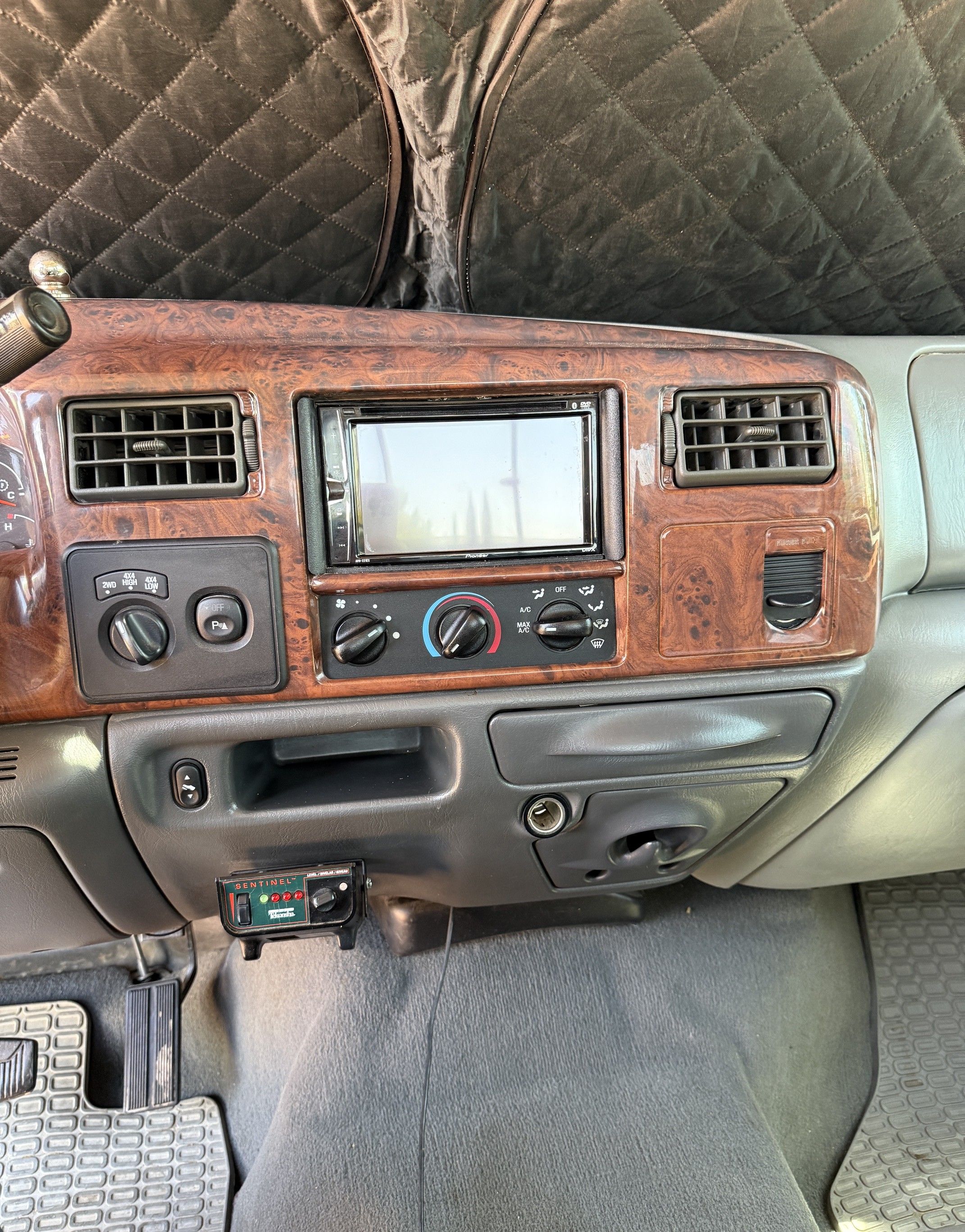 Used 2002 Ford F350 4x4 Crew Cab DRW Super Duty image 8