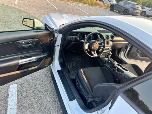 Used 2016 Ford Mustang Coupe w/ Equipment Group 051A RWD image 9