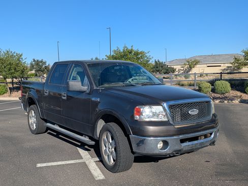Used 2006 Ford F150 Lariat image 1