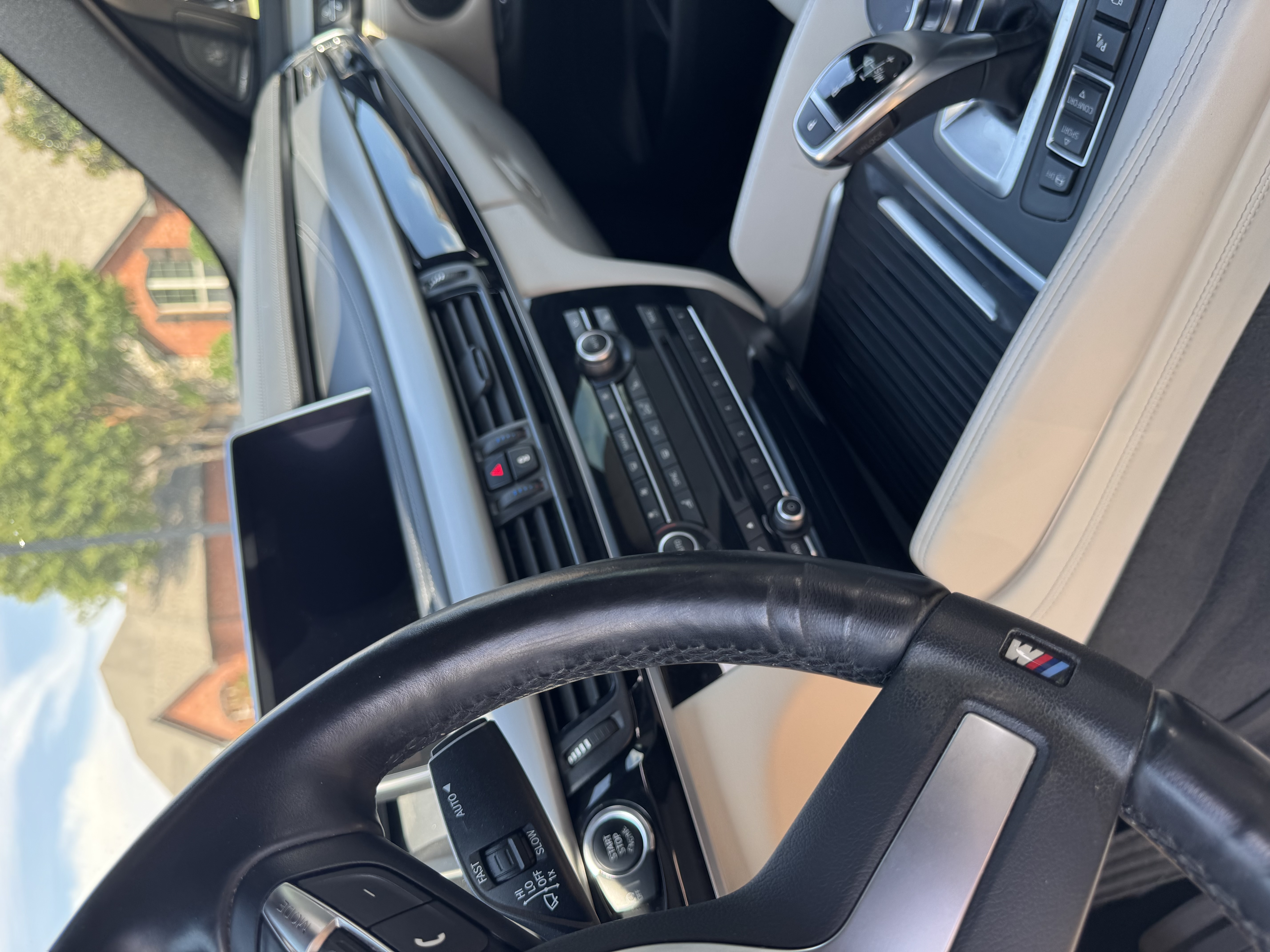 Used 2018 BMW X6 xDrive50i AWD/4WD image 9
