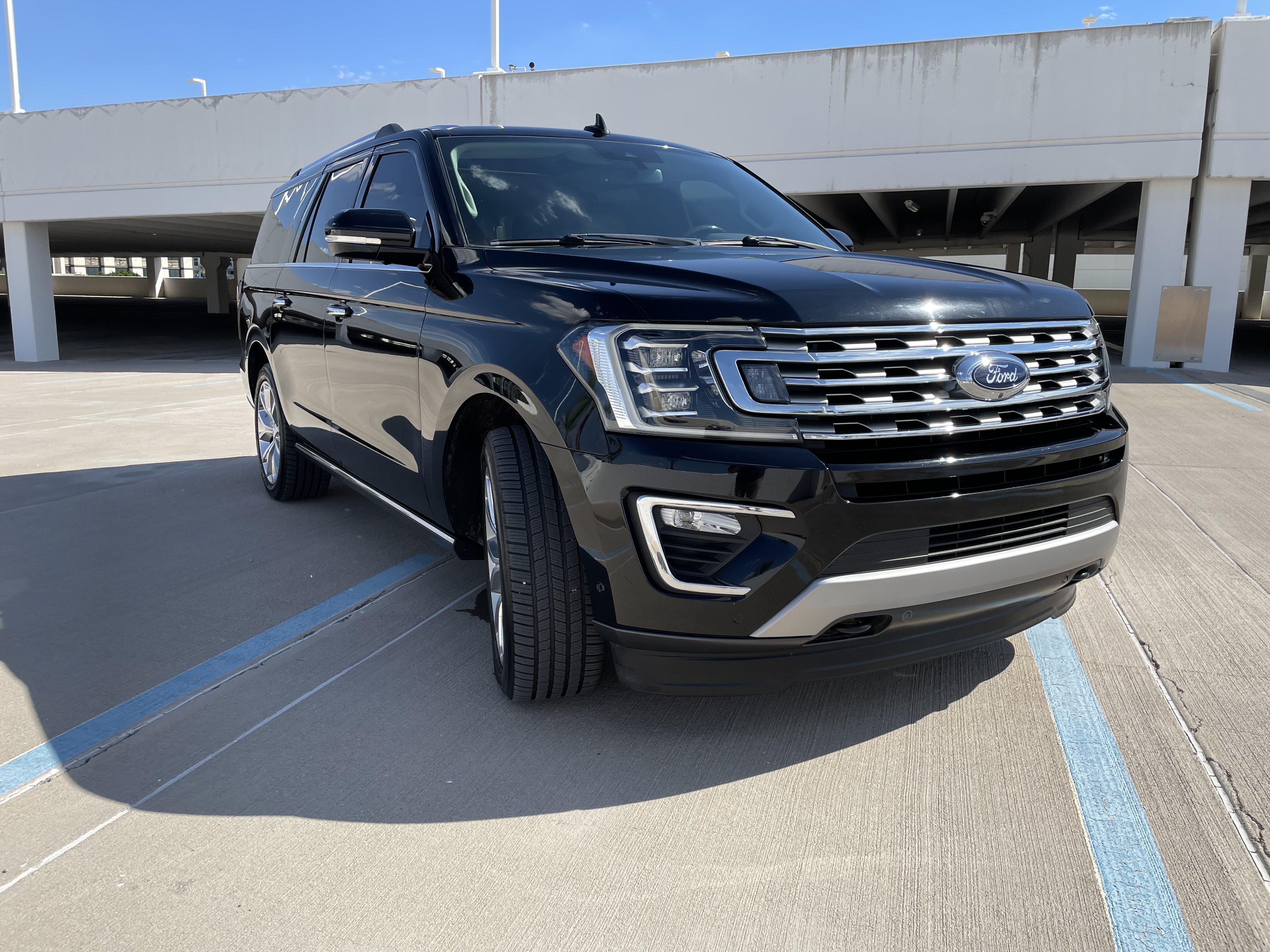 Used 2018 Ford Expedition Max Limited w/ Equipment Group 302A AWD/4WD image 2