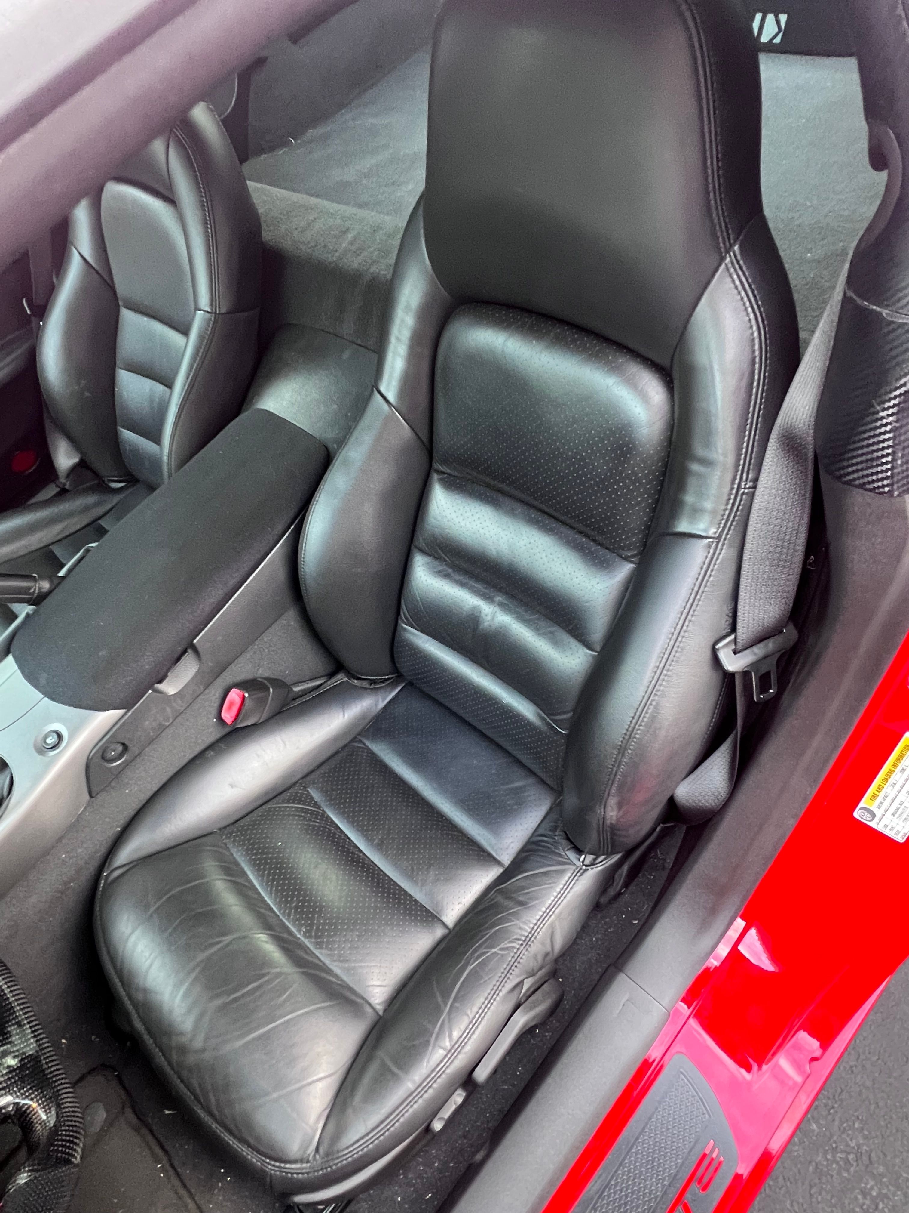 Used 2006 Chevrolet Corvette Coupe w/ Preferred Equipment Group RWD image 15