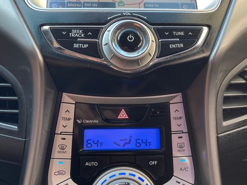 Used 2013 Hyundai Elantra Limited w/ Technology Pkg image 20