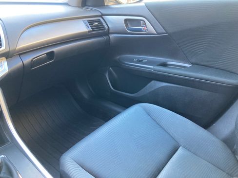 Used 2014 Honda Accord LX image 19