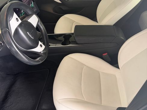 Used 2018 Tesla Model 3 Performance image 13