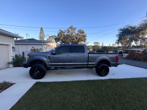 Used 2021 Ford F250 Platinum w/ Tremor Off-Road Package image 13
