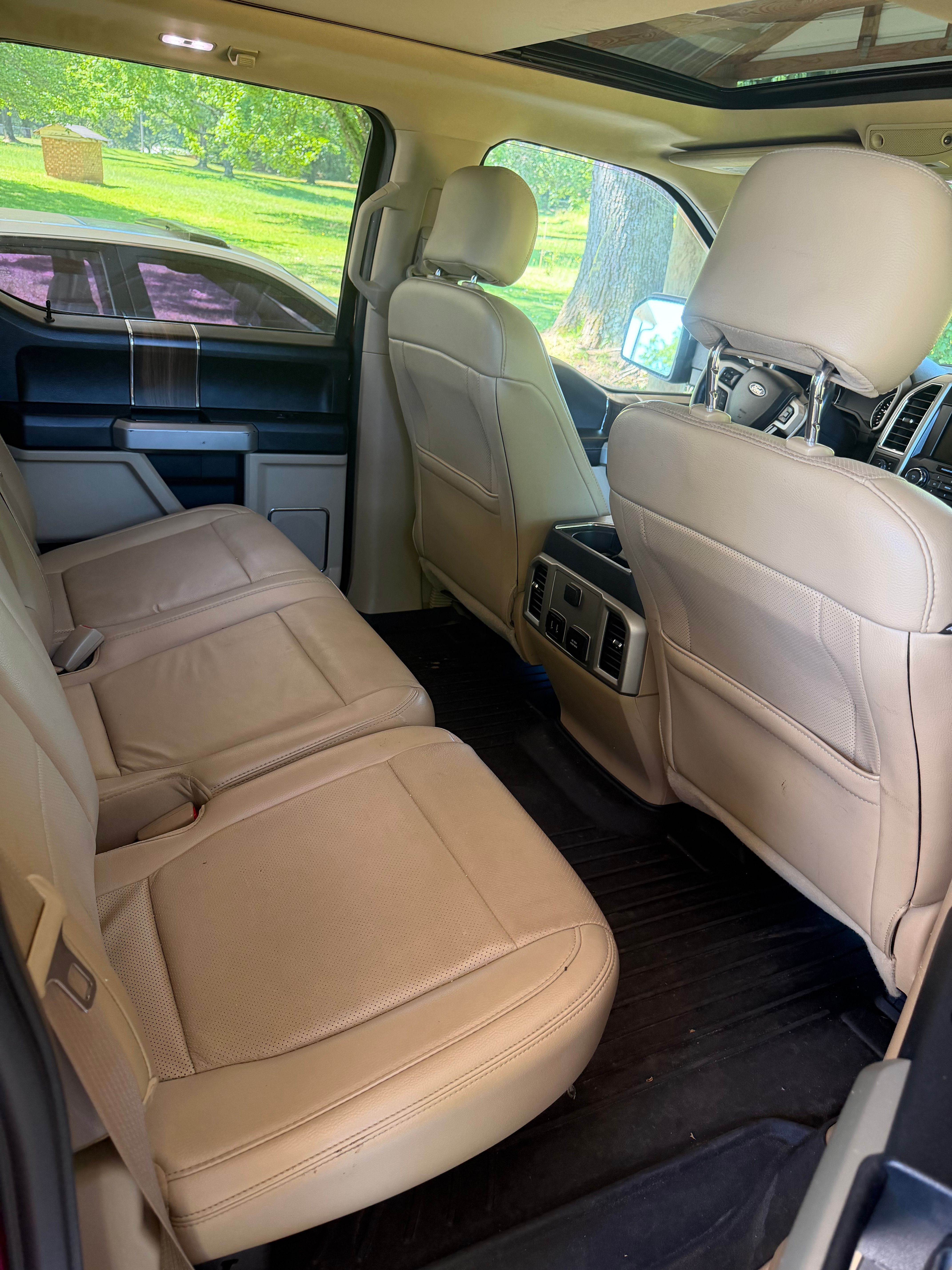 Used 2017 Ford F150 Lariat AWD/4WD image 10