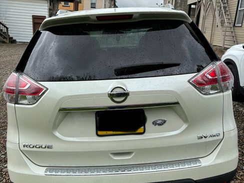 Used 2016 Nissan Rogue SL w/ SL Premium Package AWD/4WD image 5