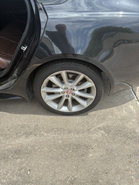 Used 2016 Jaguar XF R-Sport RWD image 13