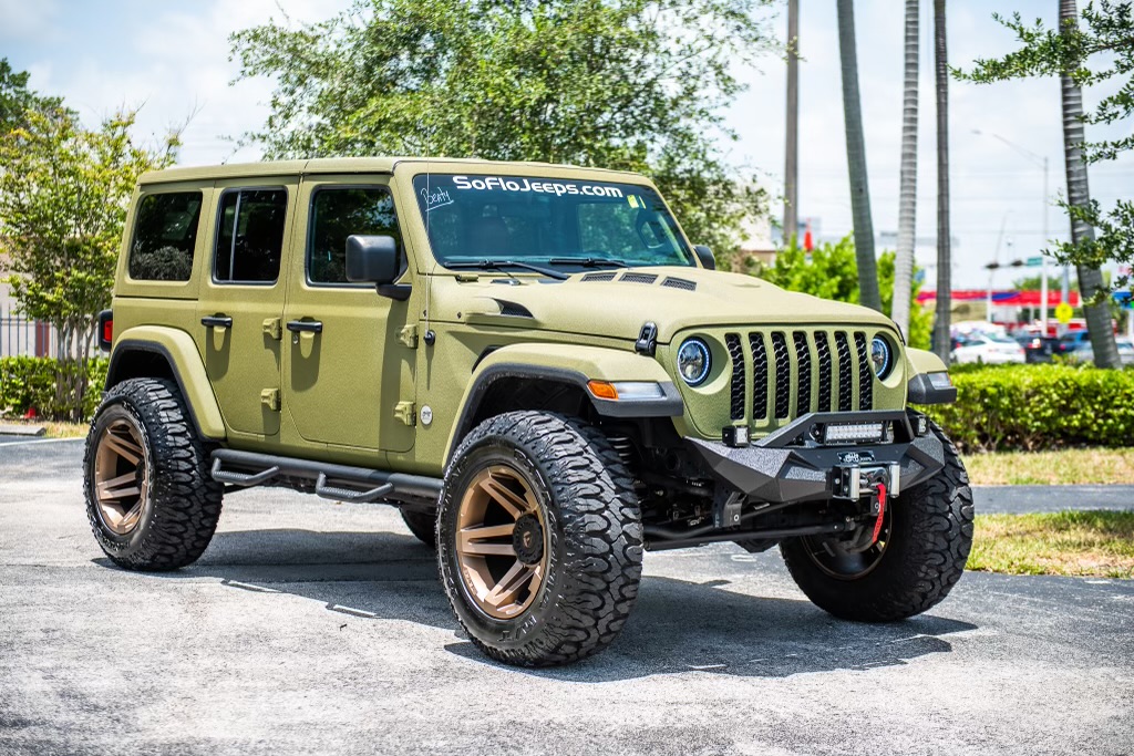 Used 2018 Jeep Wrangler Unlimited Sport S AWD/4WD image 1