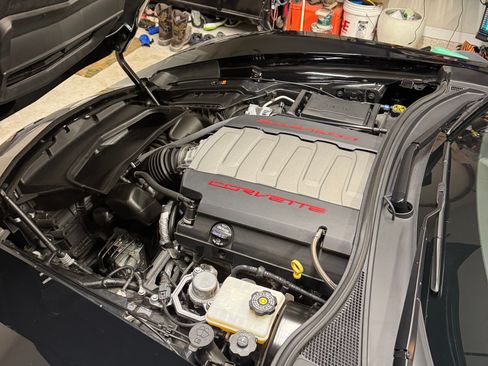 Used 2019 Chevrolet Corvette Stingray Coupe w/ LPO, Stingray Logo Package image 8