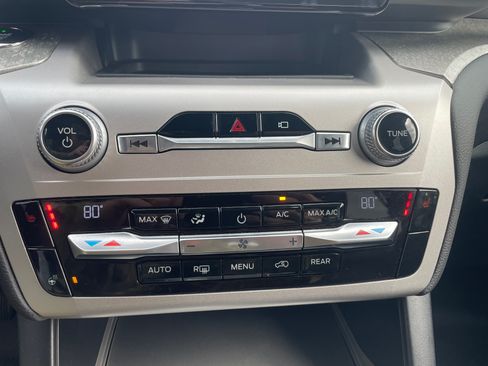 Used 2021 Ford Explorer Timberline image 12