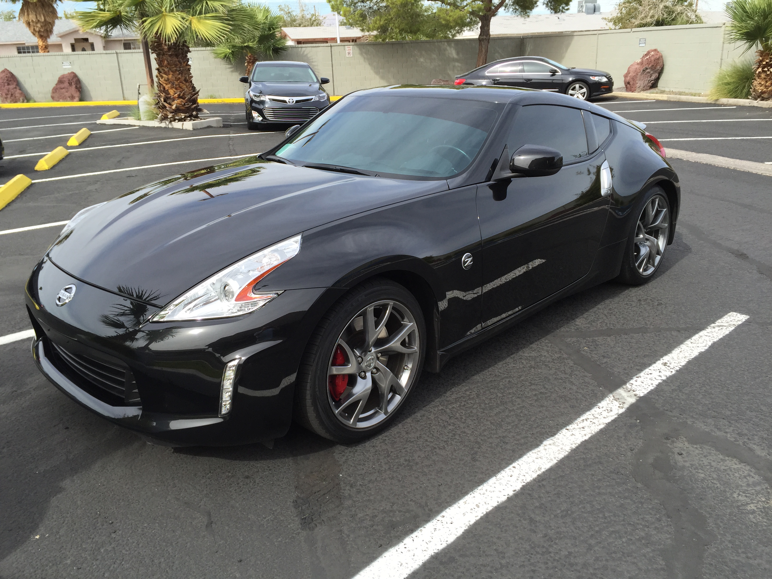 Used 2014 Nissan 370Z Touring w/ Sport Package RWD image 5