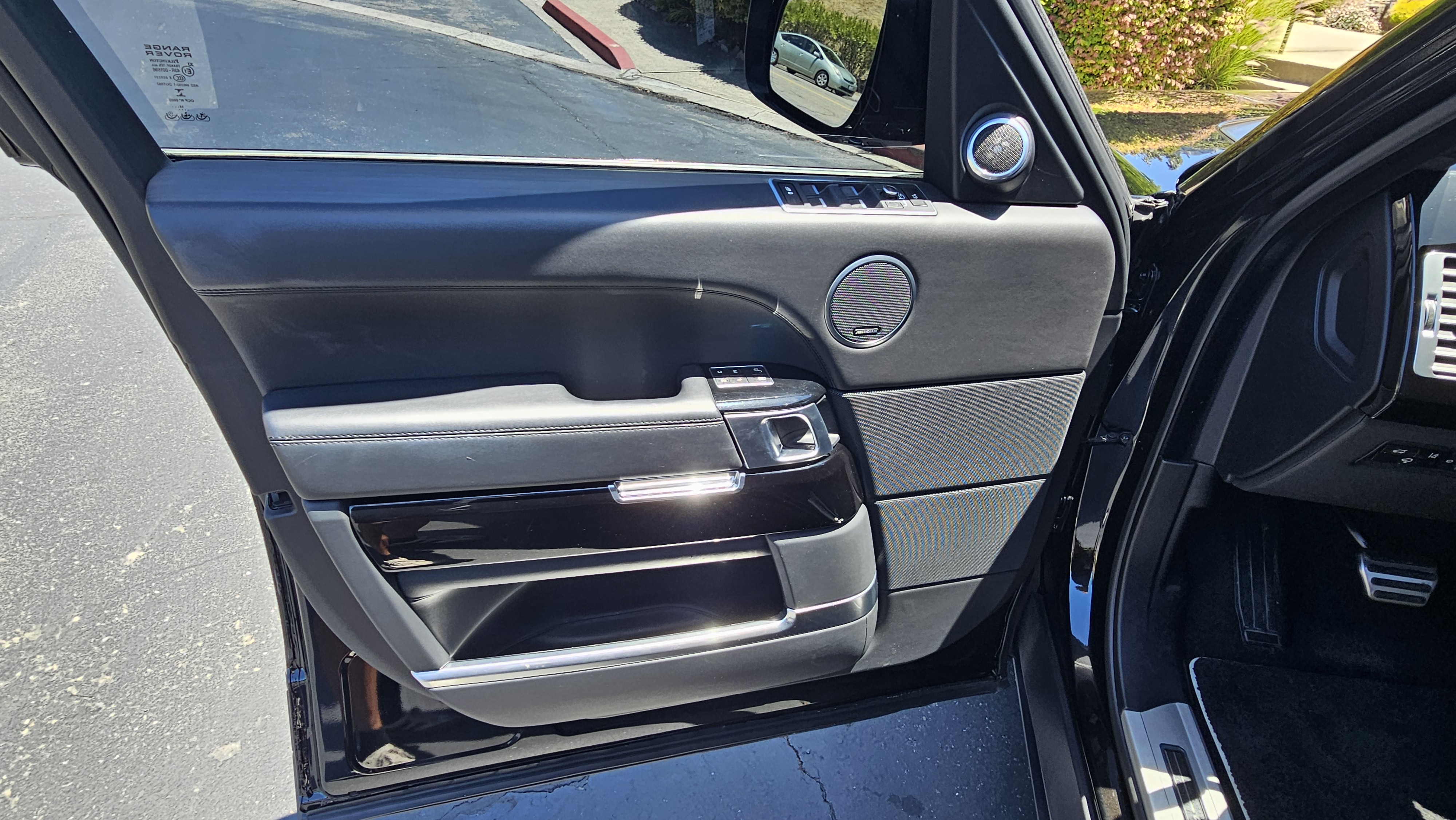 Used 2015 Land Rover Range Rover Autobiography AWD/4WD image 26