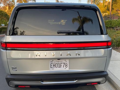 Used 2026 Rivian R1S Adventure image 8