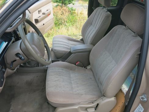 Used 1999 Toyota Tacoma 4x4 Xtracab V6 image 16