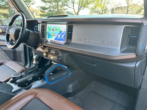 Used 2023 Ford Bronco Outer Banks w/ Sasquatch Package image 21