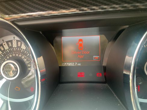Used 2013 Ford Mustang GT Premium w/ Electronics Pkg RWD image 2