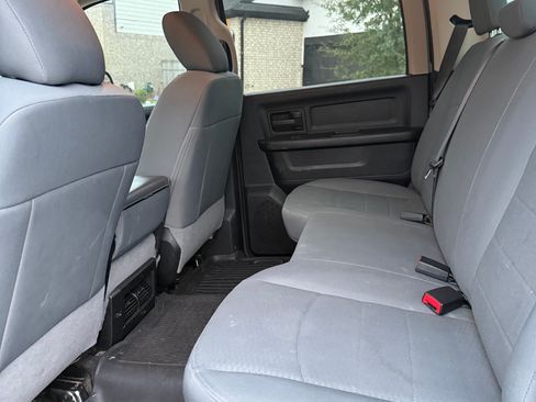 Used 2018 RAM 2500 Tradesman w/ Chrome Appearance Group image 6