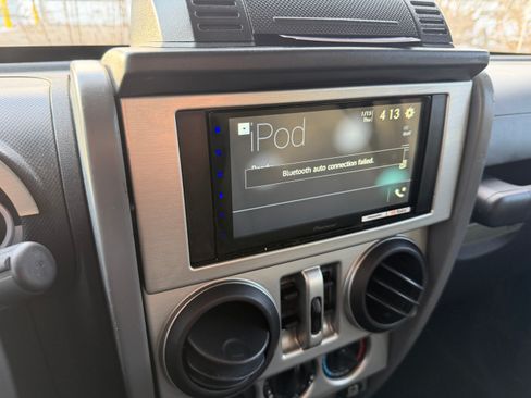 Used 2007 Jeep Wrangler Unlimited Rubicon w/ PWR Convenience Group image 9