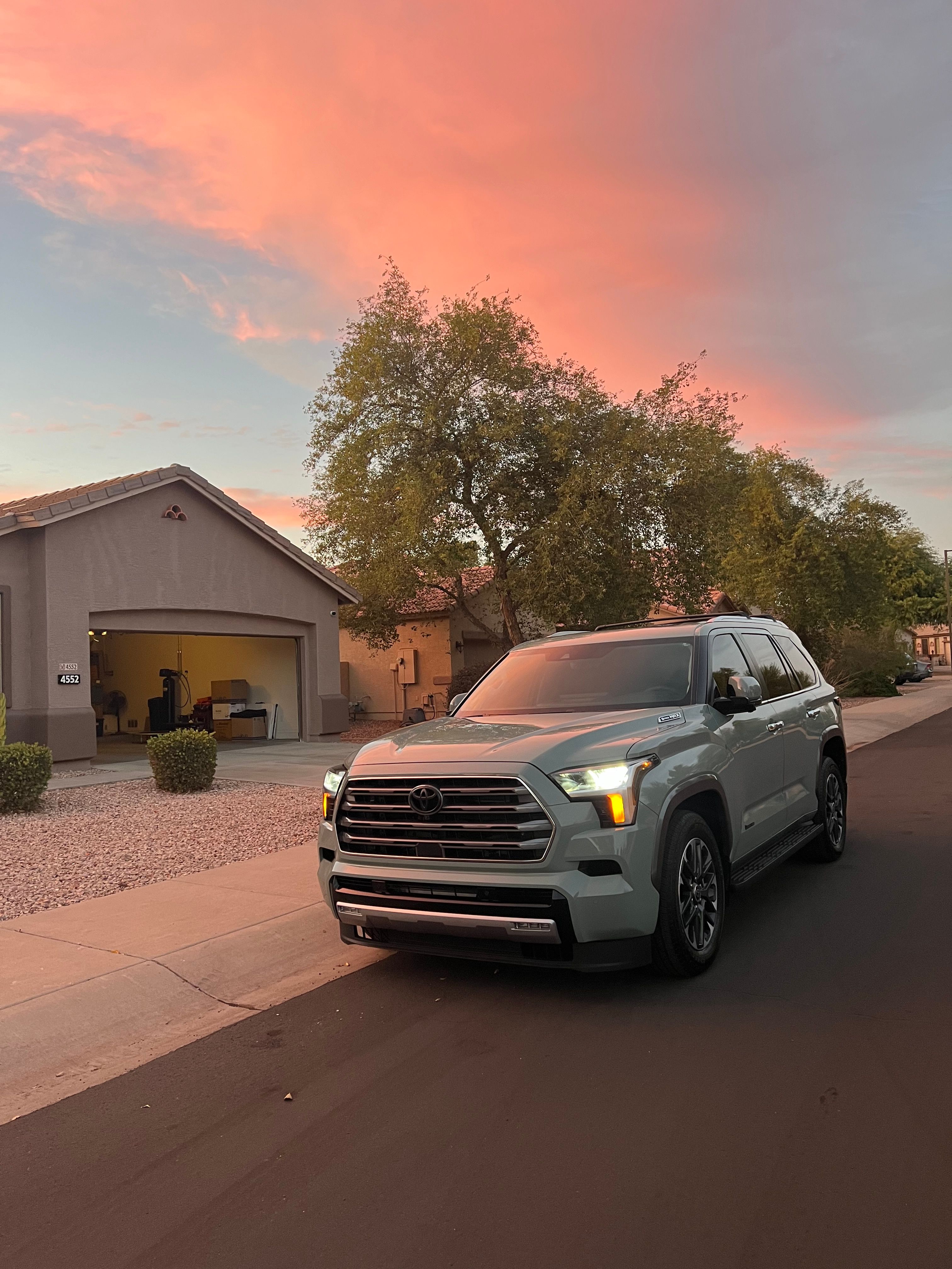 Used 2024 Toyota Sequoia Limited AWD/4WD image 11