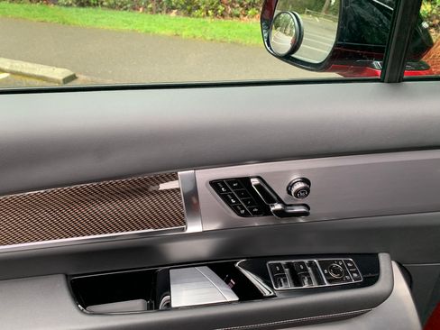 Used 2026 Cadillac Vistiq Luxury image 20