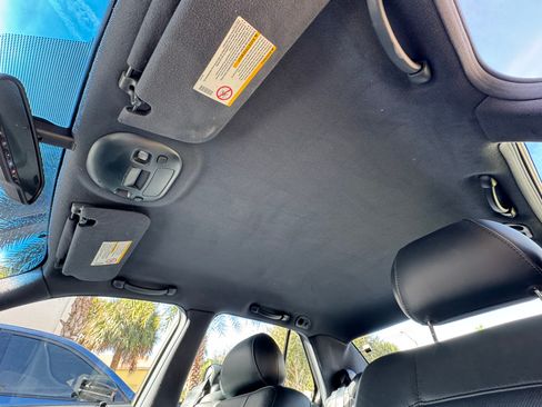 Used 2004 Cadillac De Ville Sedan w/ Equipment Group image 29