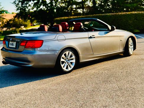Used 2011 BMW 328i Convertible RWD image 5