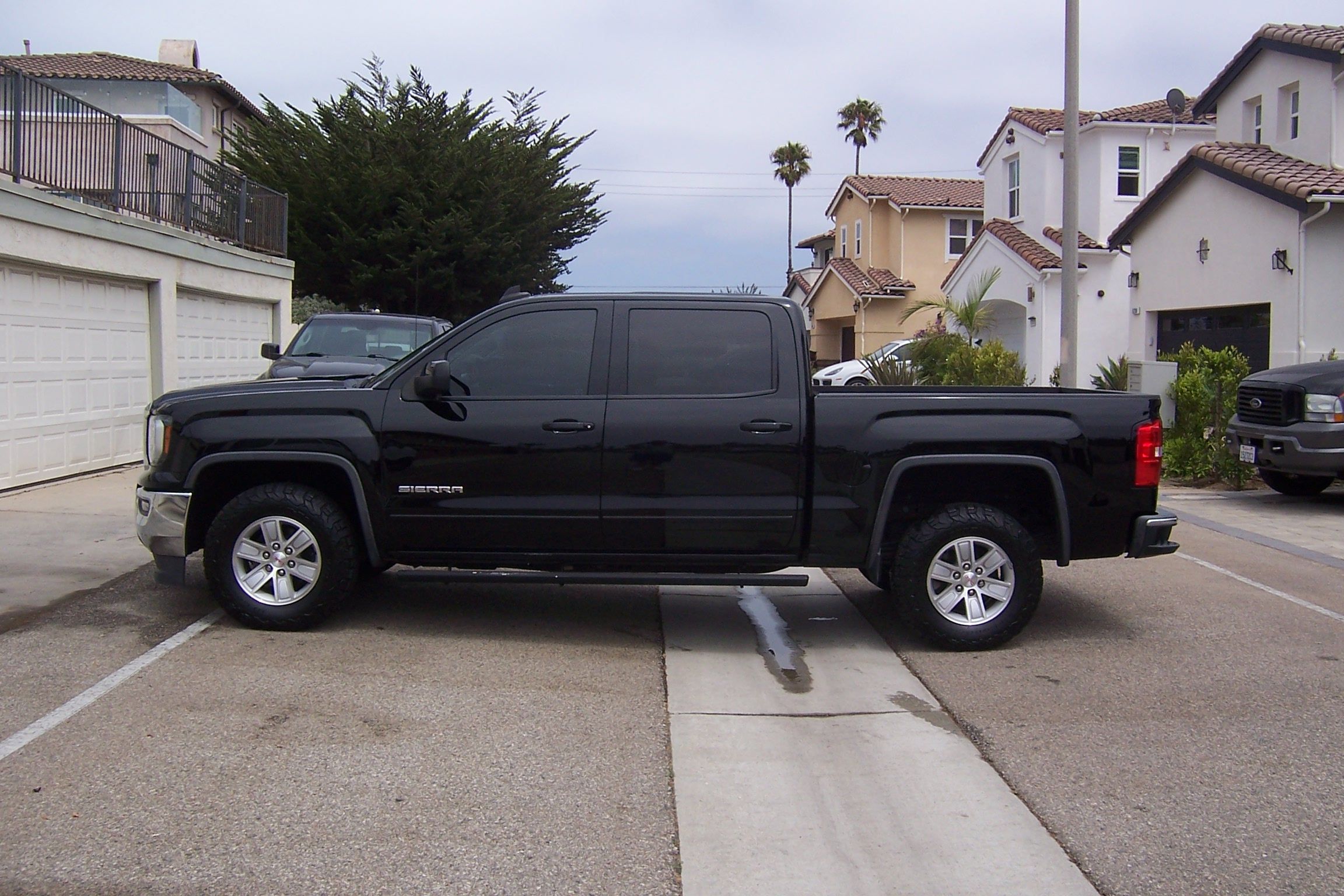 Used 2018 GMC Sierra 1500 SLE w/ SLE Value Package RWD image 9