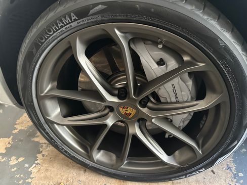 Used 2021 Porsche Cayenne Turbo image 16