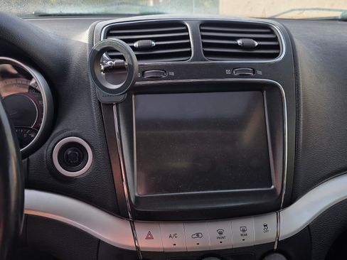 Used 2012 Dodge Journey R/T w/ Flexible Seating Group image 8