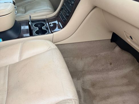Used 2009 Cadillac Escalade AWD image 10