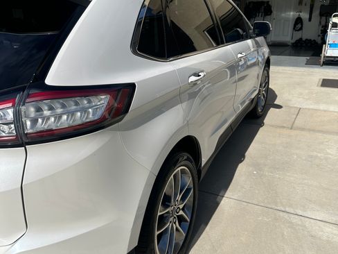 Used 2016 Ford Edge Titanium w/ Equipment Group 301A FWD image 9