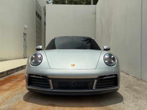 Used 2020 Porsche 911 Carrera 4S AWD/4WD image 9