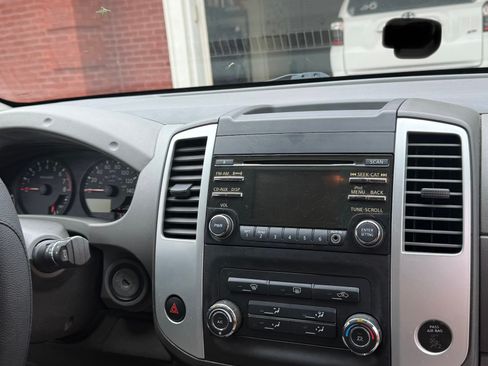 Used 2014 Nissan Xterra S image 6