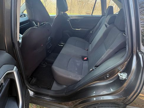 Used 2023 Toyota RAV4 LE image 8