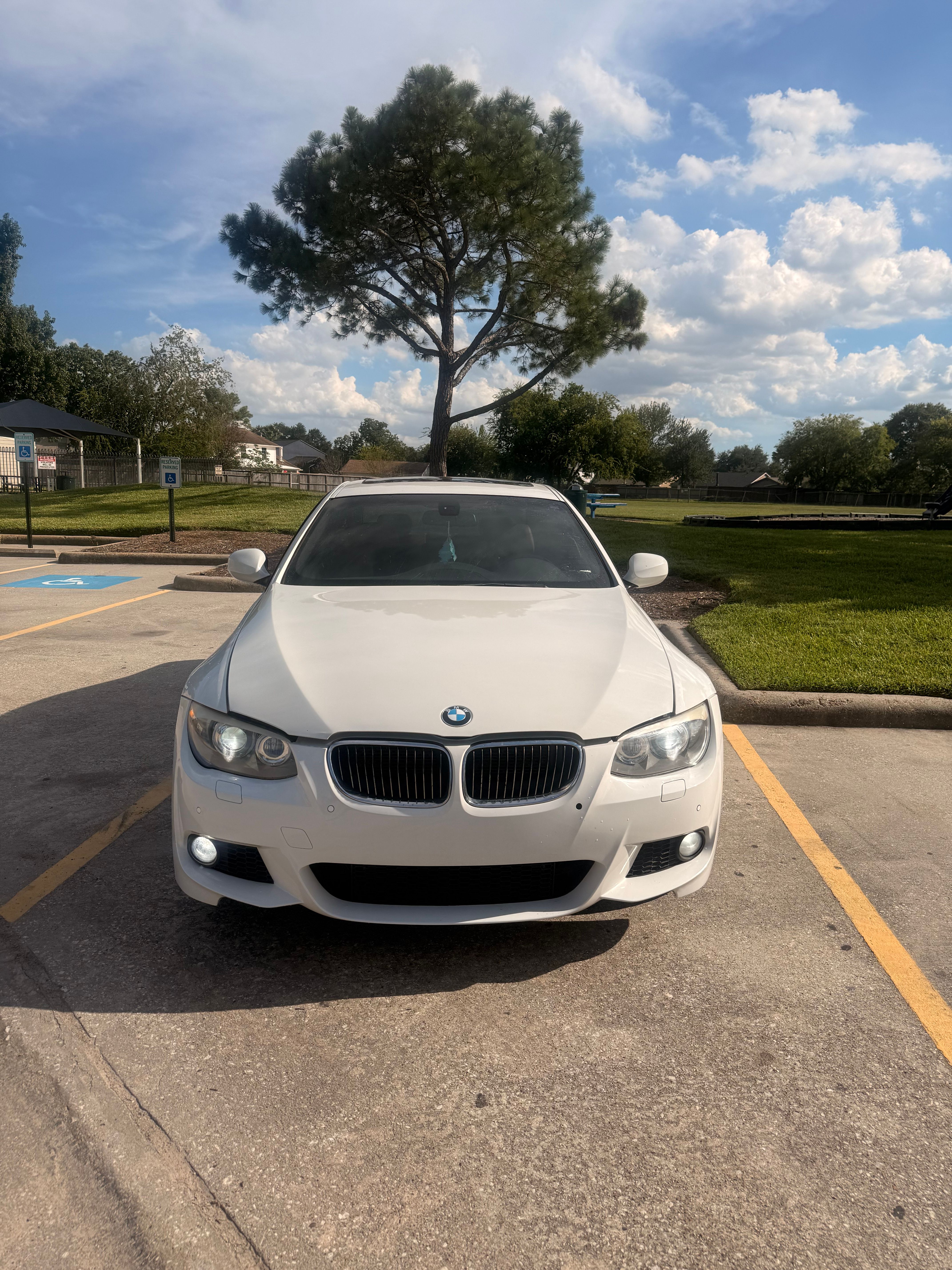Used 2011 BMW 335i Coupe RWD image 1