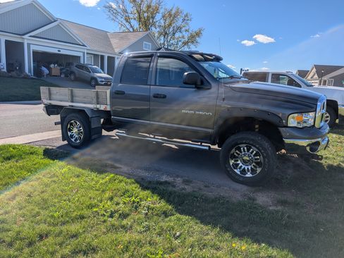 Used 2004 Dodge Ram 2500 Truck SLT w/ Trailer Tow Group image 6