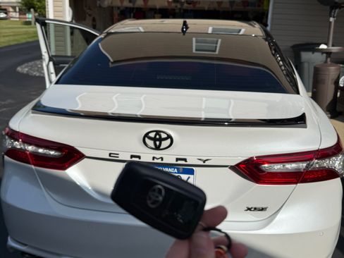 Used 2018 Toyota Camry XSE w/ Driver Assist Package FWD image 16