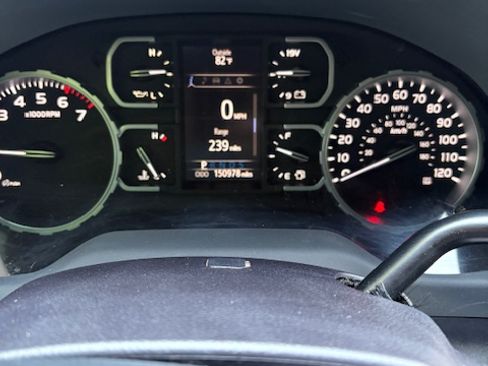 Used 2018 Toyota Tundra SR5 image 11