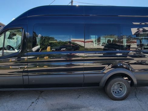 Used 2016 Ford Transit 350 XLT image 1