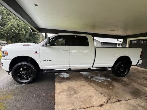 Used 2022 RAM 3500 Big Horn w/ Level C Equiment Group image 2