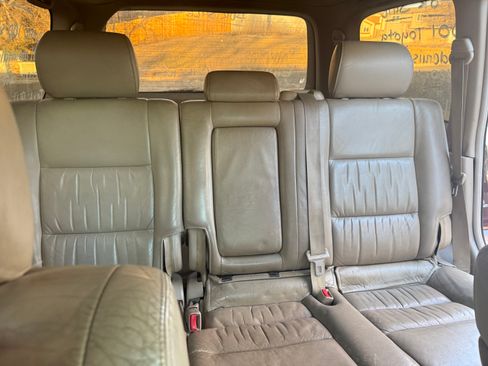 Used 2001 Toyota Land Cruiser image 8