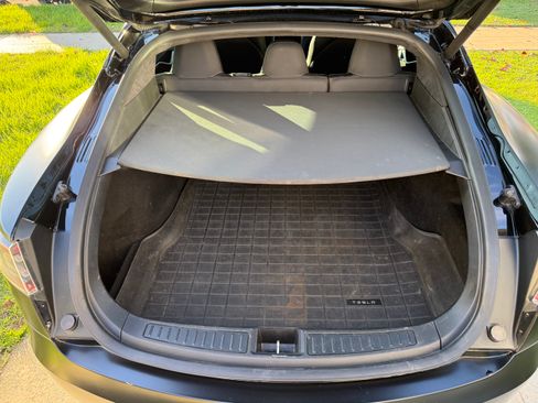 Used 2020 Tesla Model S Long Range Plus image 16