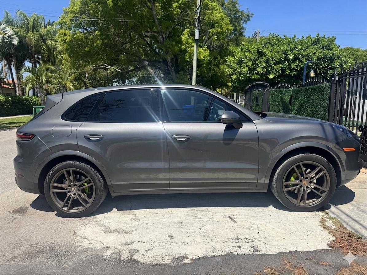 Used 2019 Porsche Cayenne AWD/4WD image 4