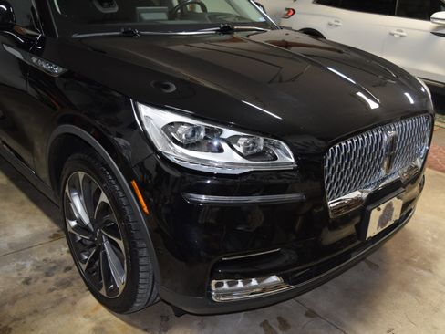 Used 2020 Lincoln Aviator Reserve w/ Equipment Group 202A image 14